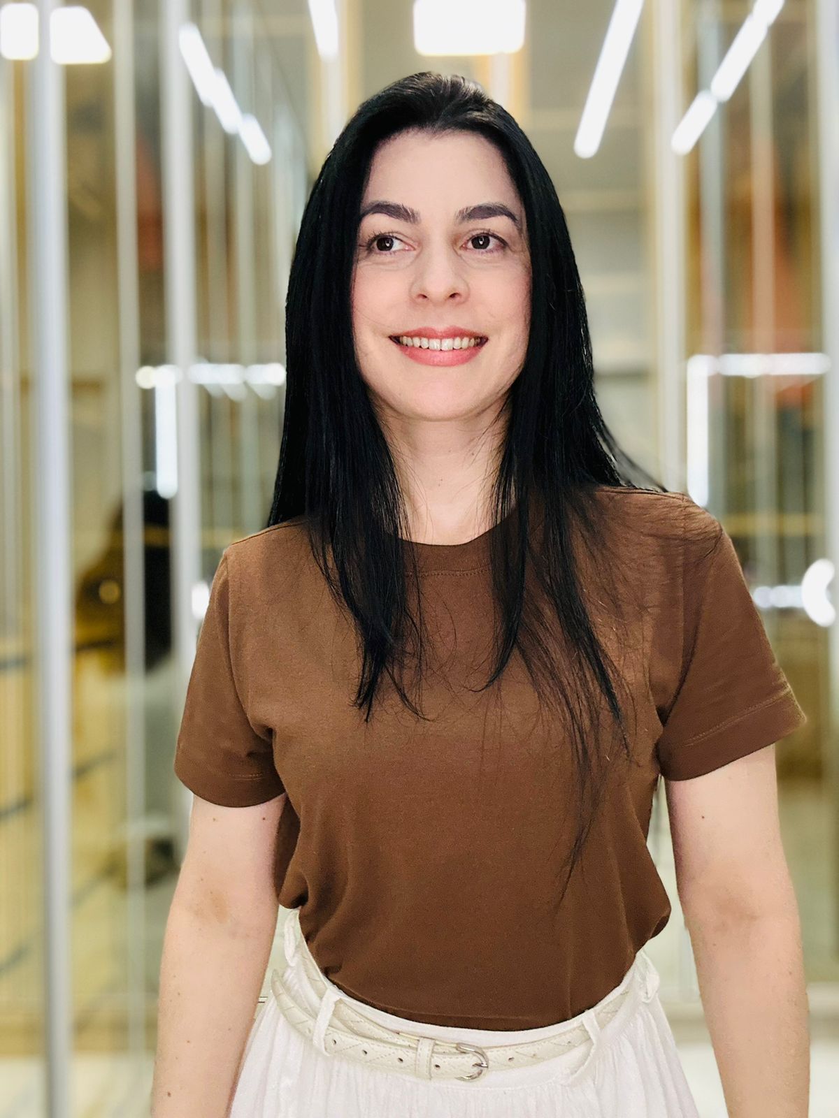 Blusa Feminina Básica de Algodão em Meia Malha Premium – T-Shirt Essential