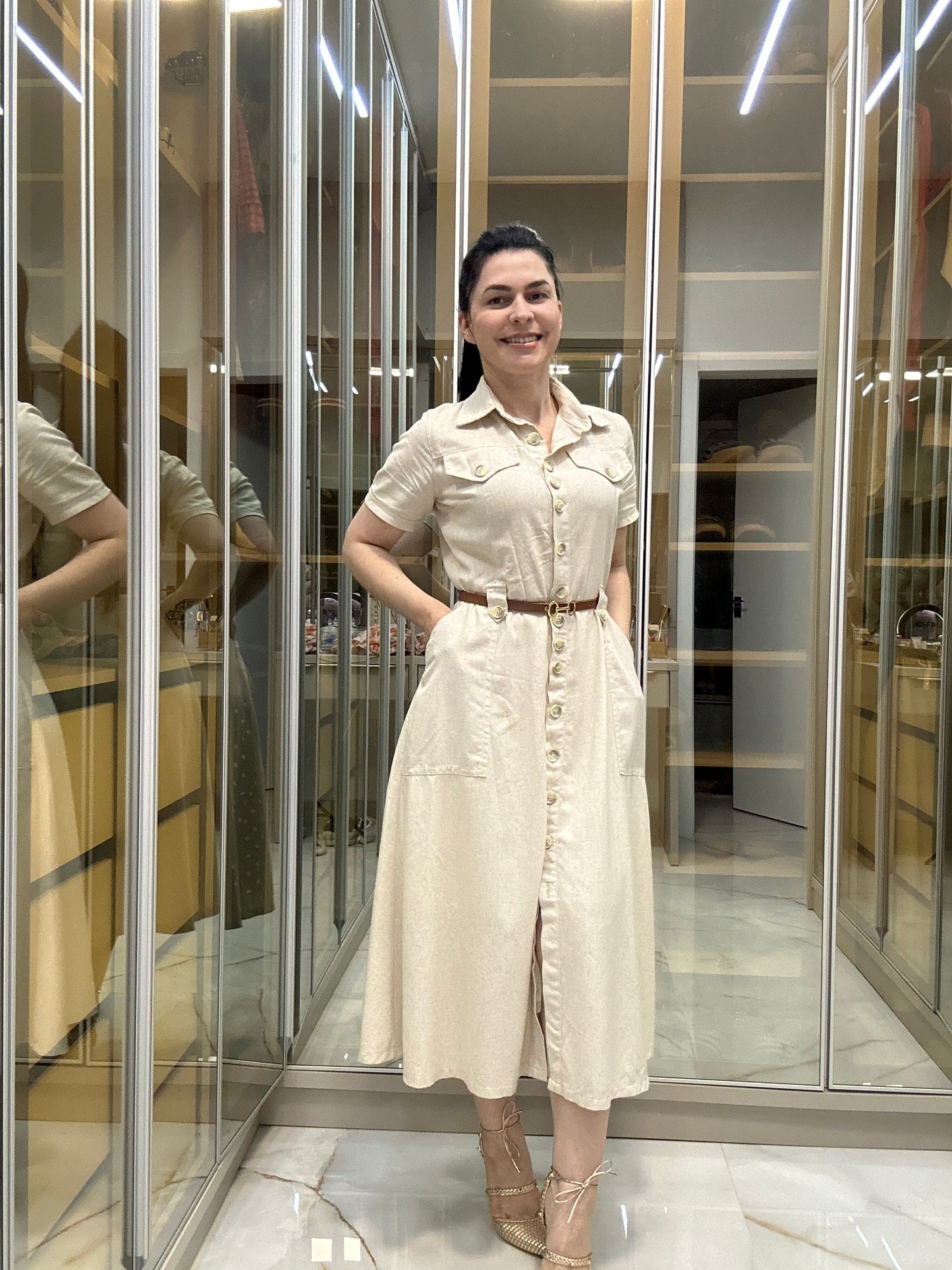 Vestido Midi em Linho Misto com Botões e Gola Colarinho - Crystal Modas